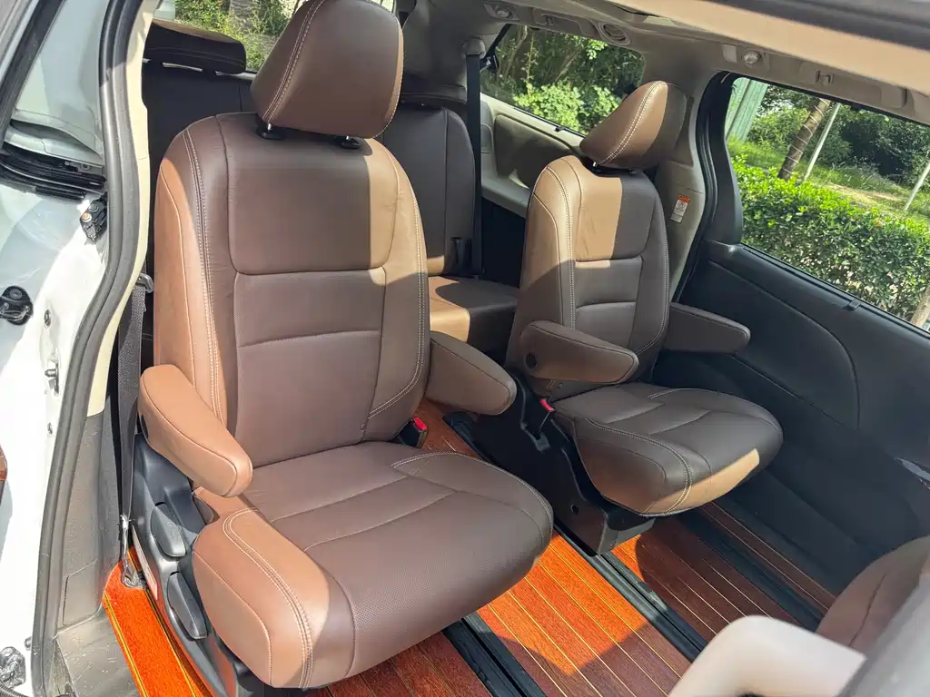 Toyota Sienna 2019 3.5L