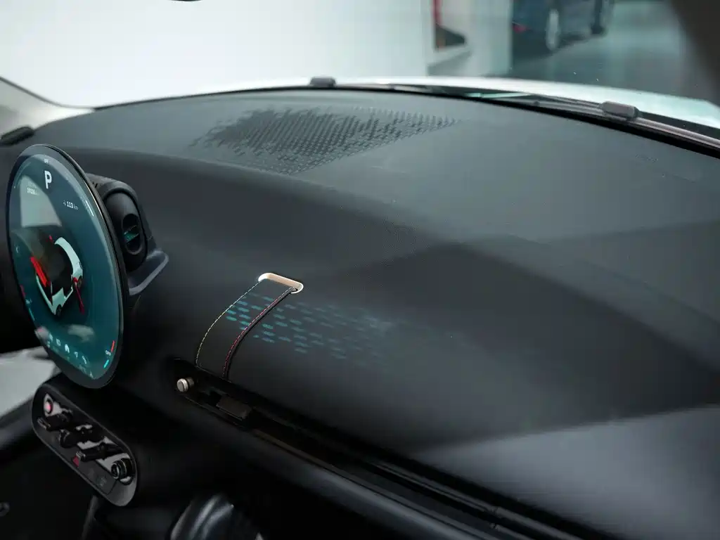 MINI MINI COOPER EV — миниатюра 9
