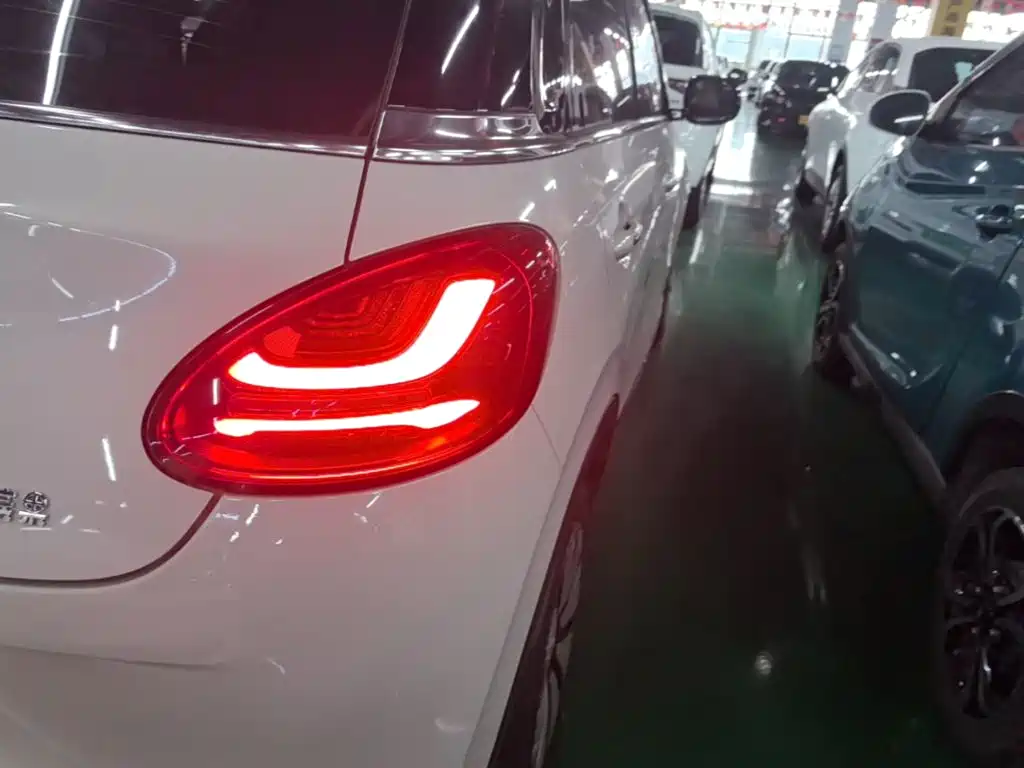 Wuling Bingo — миниатюра 8