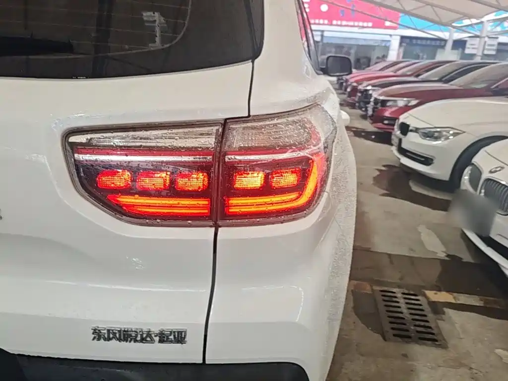 Kia Sportage — миниатюра 8