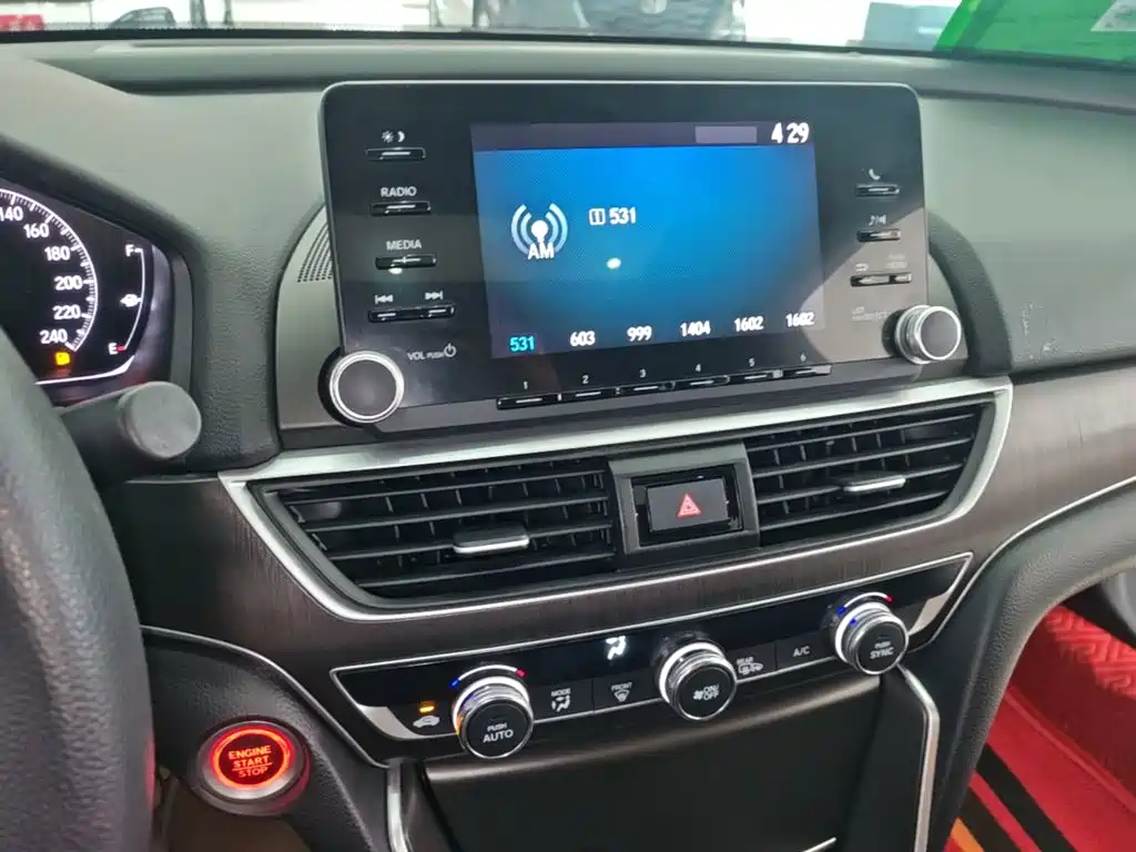 Honda Accord — миниатюра 13