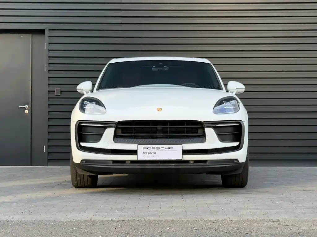 Porsche Macan — миниатюра 3