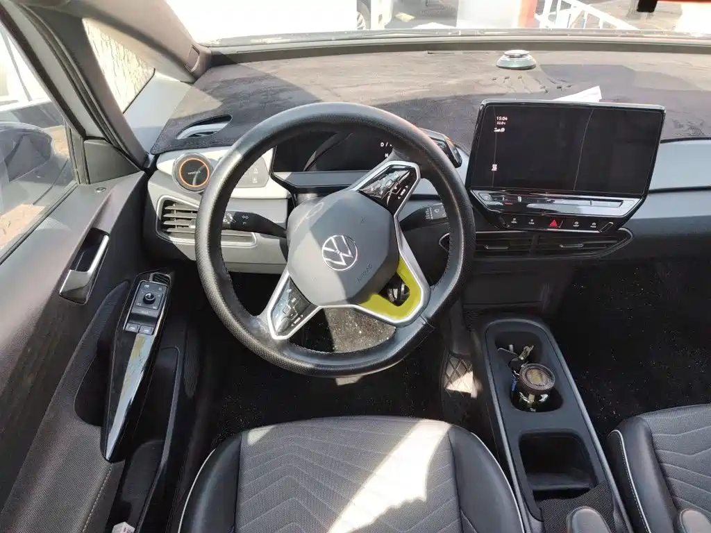 Volkswagen ID.3 — миниатюра 3