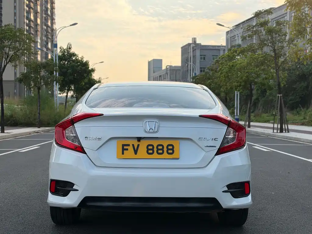 Honda Civic — миниатюра 5