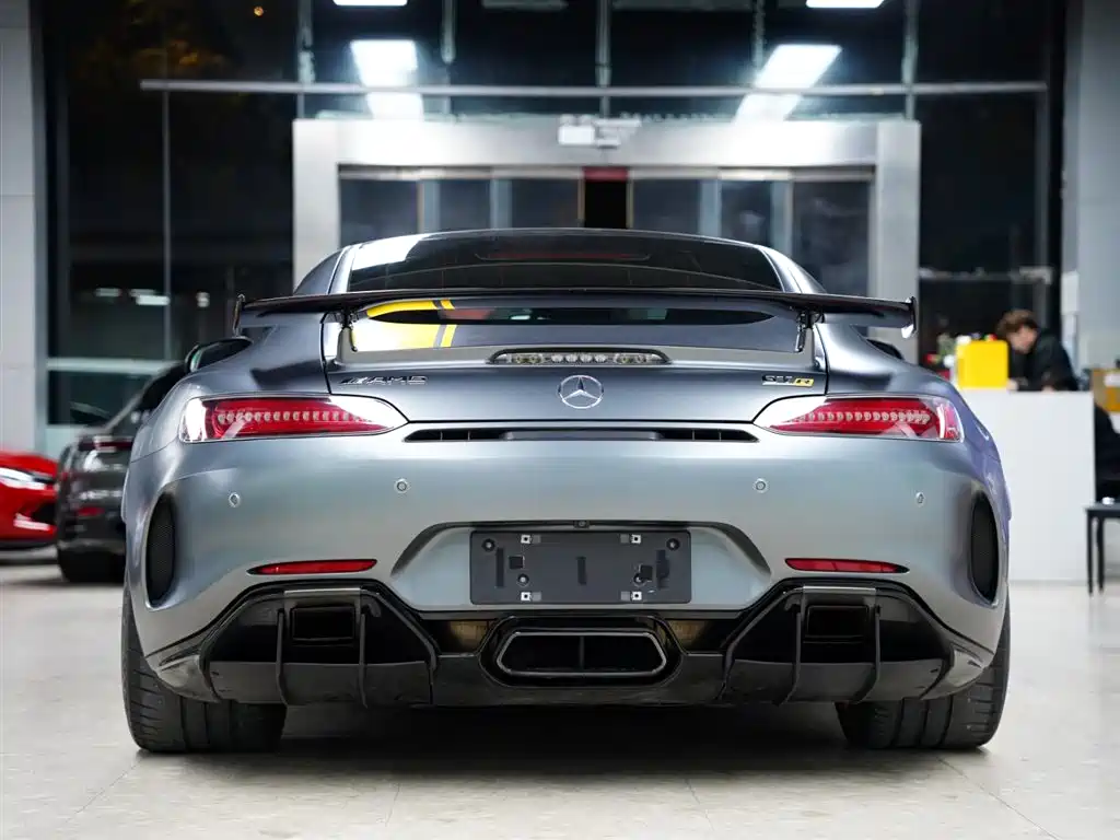 MERCEDES-BENZ AMG GT