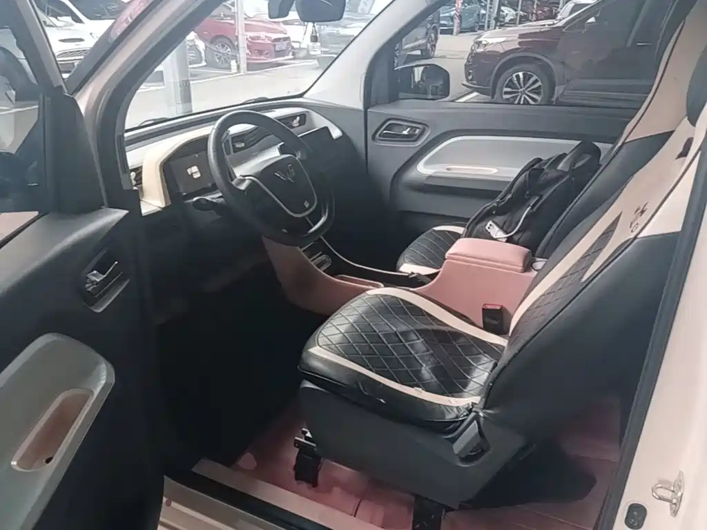 Wuling MINIEV — миниатюра 16