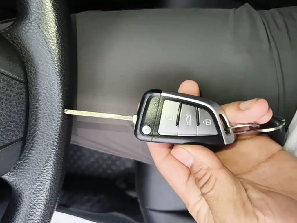 Toyota Yaris L — миниатюра 9