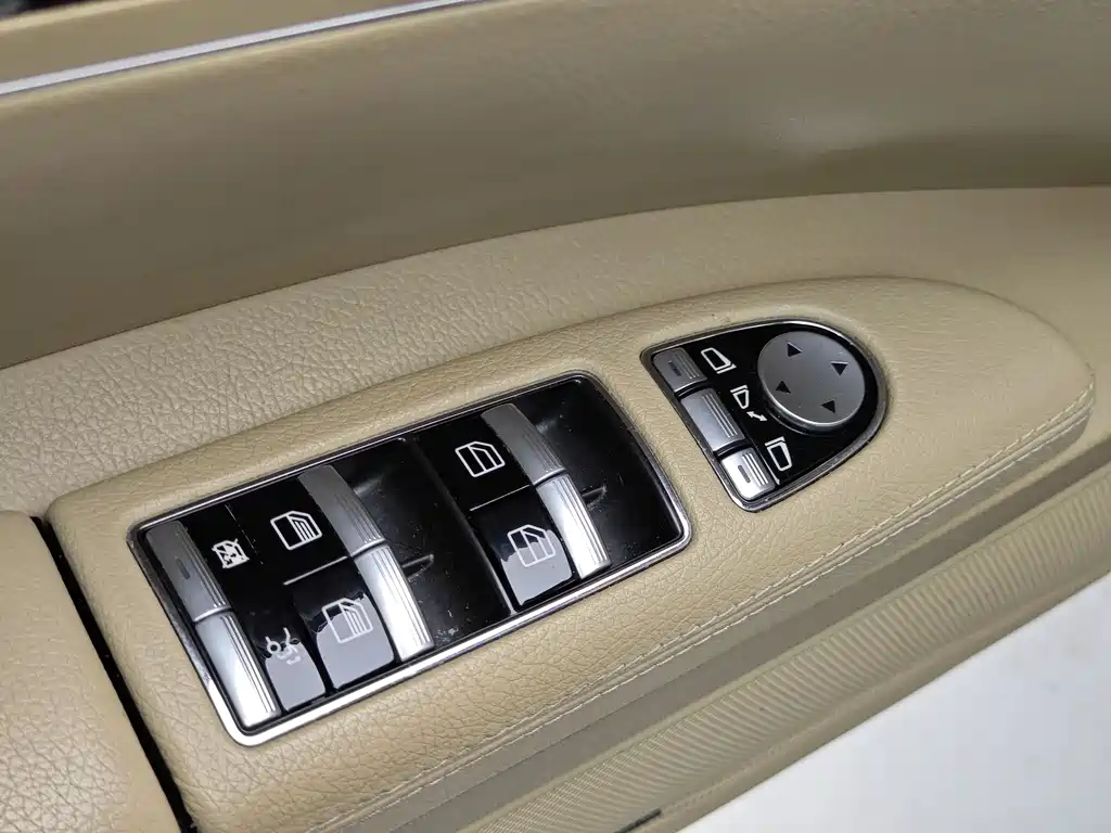 Mercedes-Benz S-Class S 2010 S 300 L Luxury