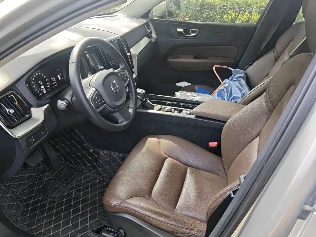 Volvo XC60 — миниатюра 18
