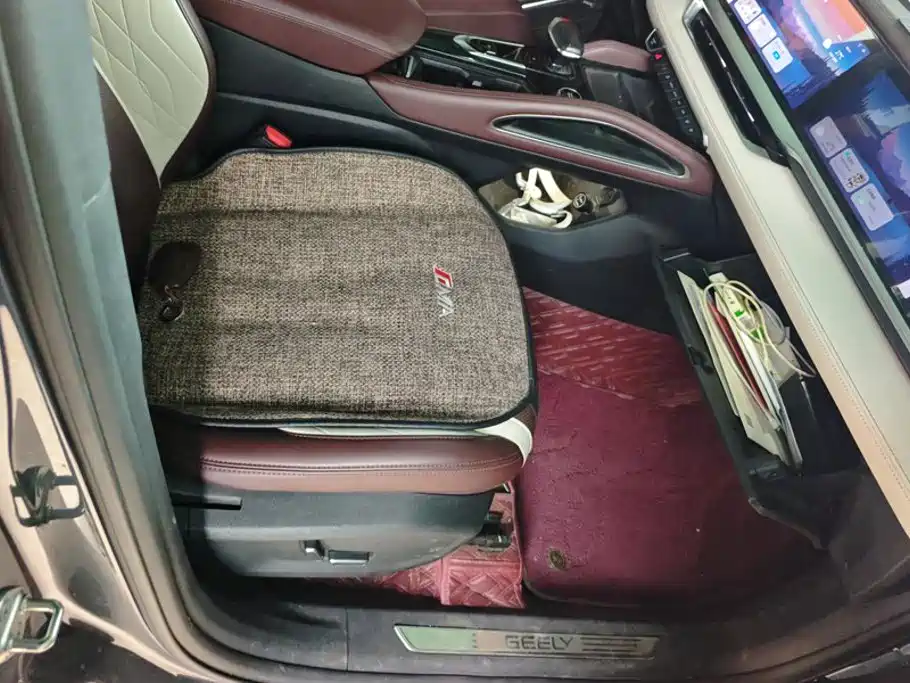 Geely Xingyue L — миниатюра 8