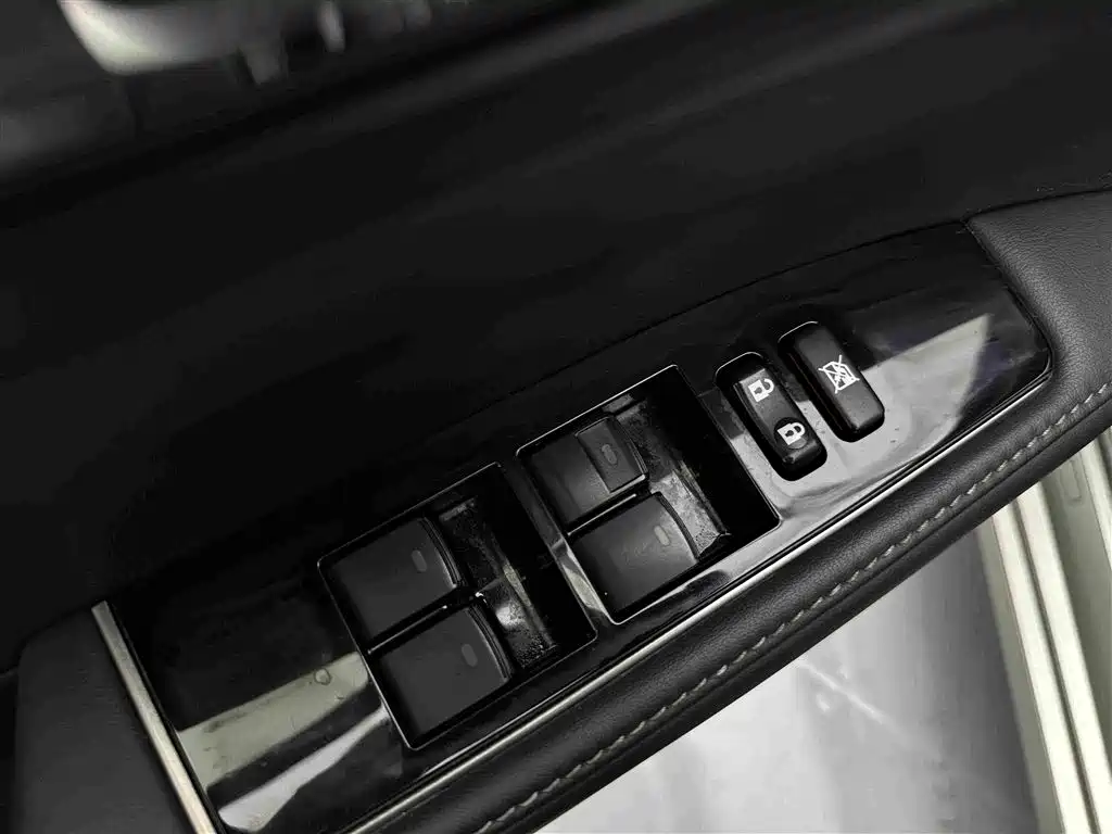 Lexus ES — миниатюра 24