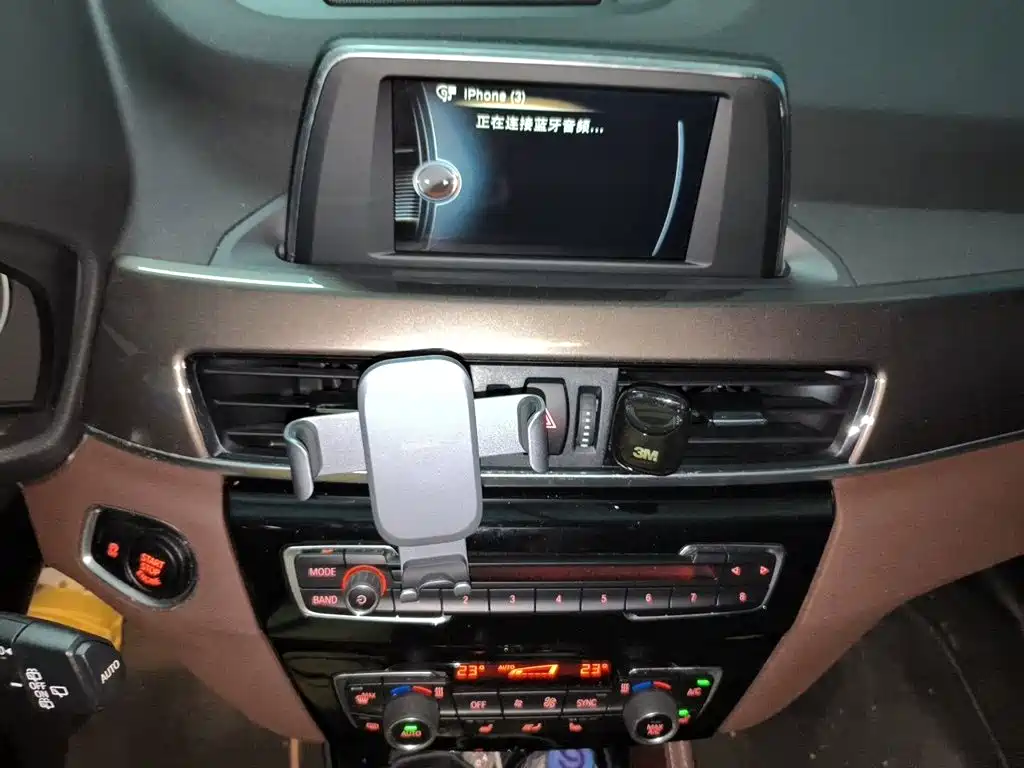 BMW X1 — миниатюра 9