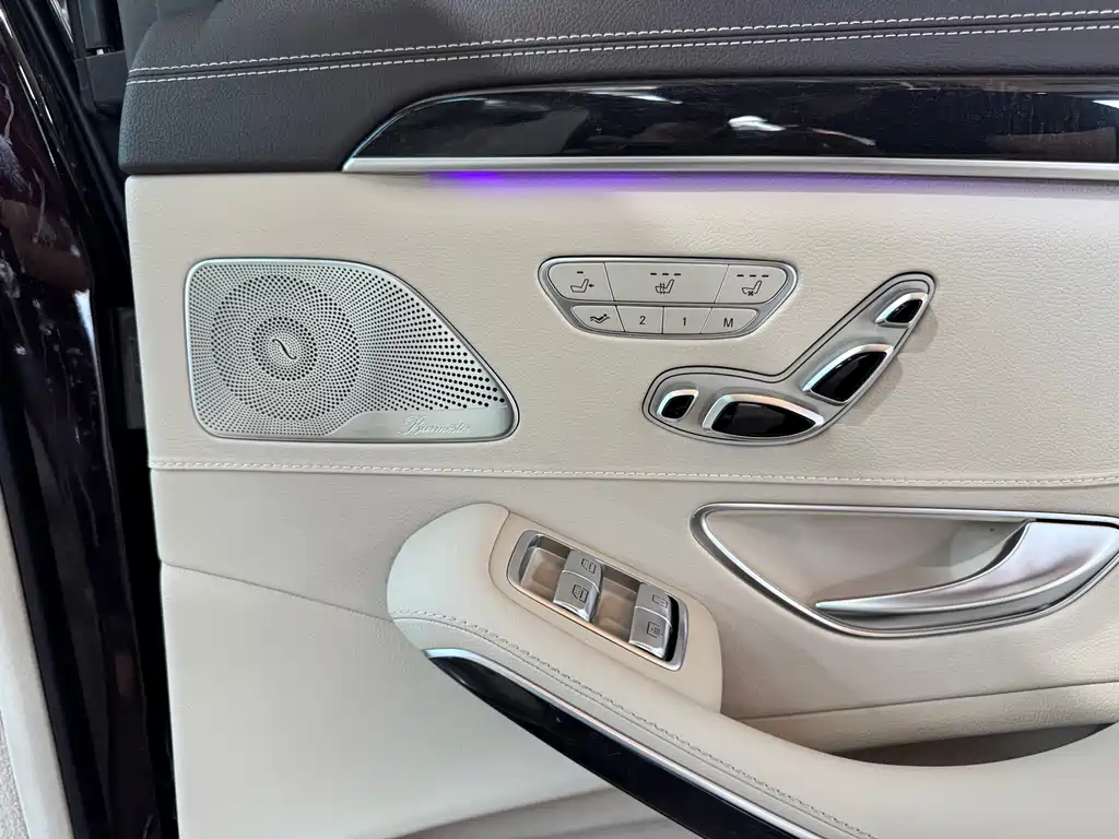 Mercedes-Benz S-Class — миниатюра 32