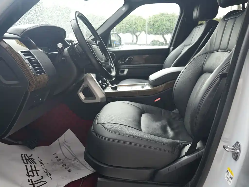 Land Rover Range Rover — миниатюра 5