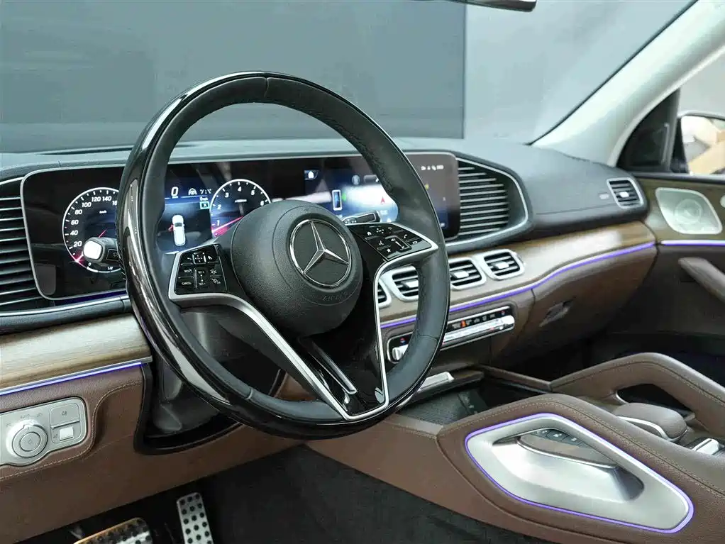 Mercedes-Benz GLS — миниатюра 7