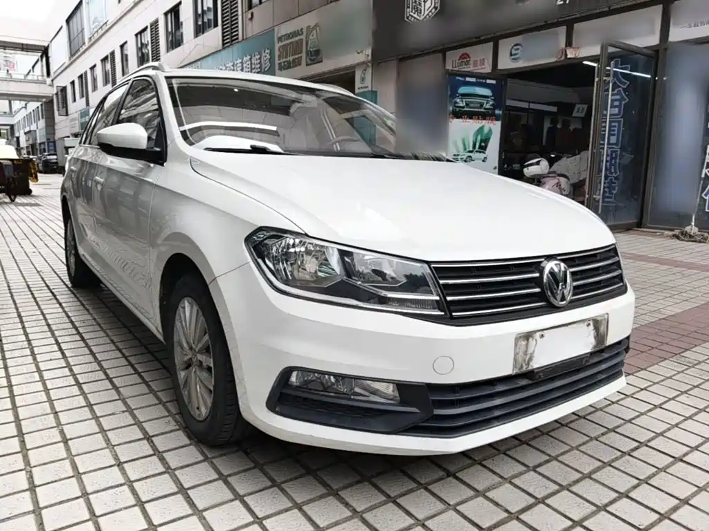 Volkswagen Santana — миниатюра 4