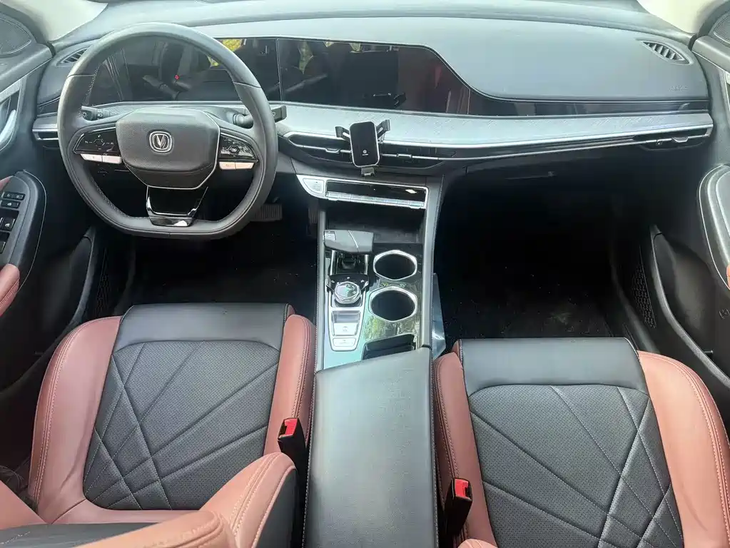 Changan Eado — миниатюра 8