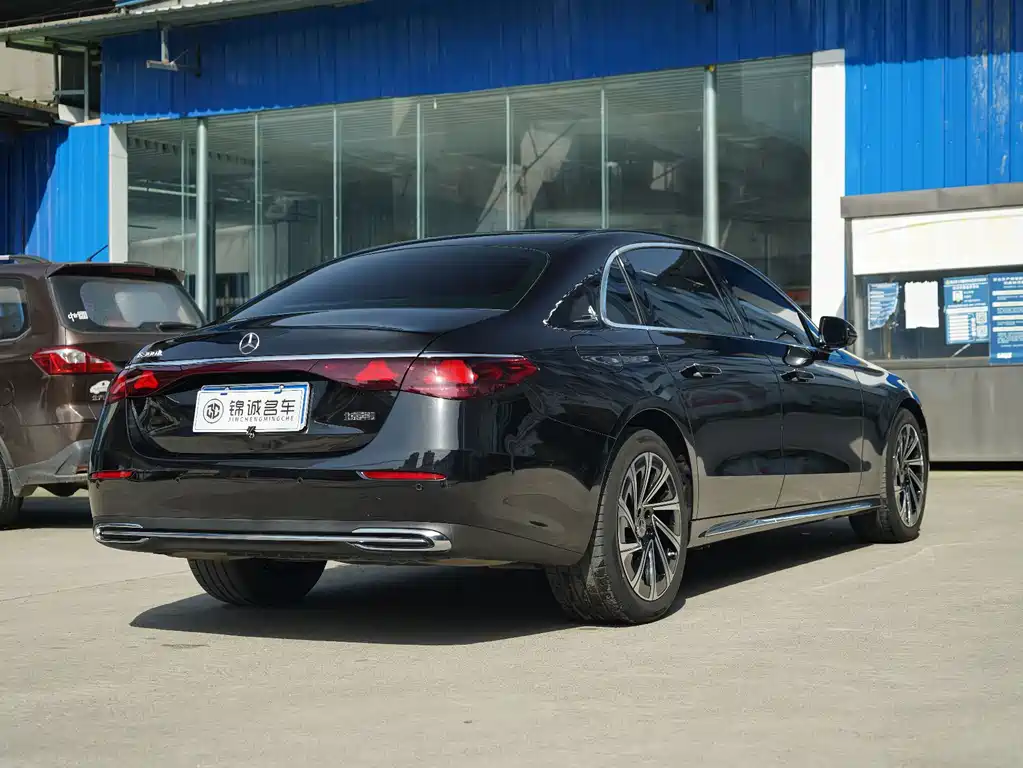 Mercedes-Benz E-Class E 2024 E 300 L Luxury