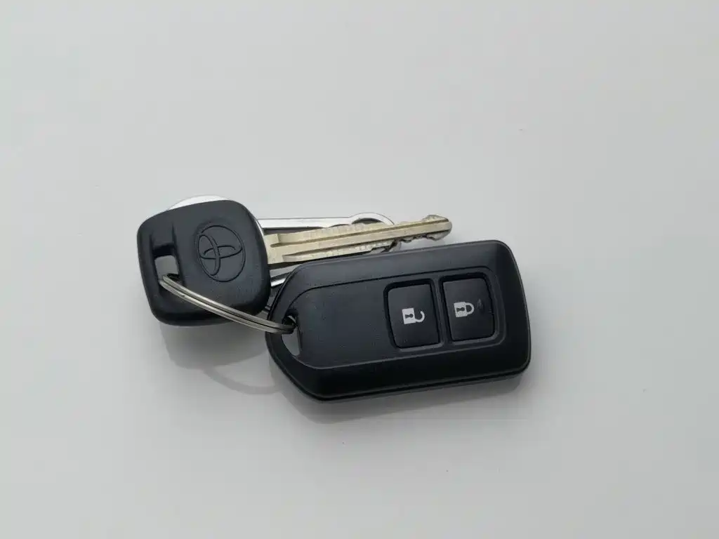 Toyota Yaris L — миниатюра 19