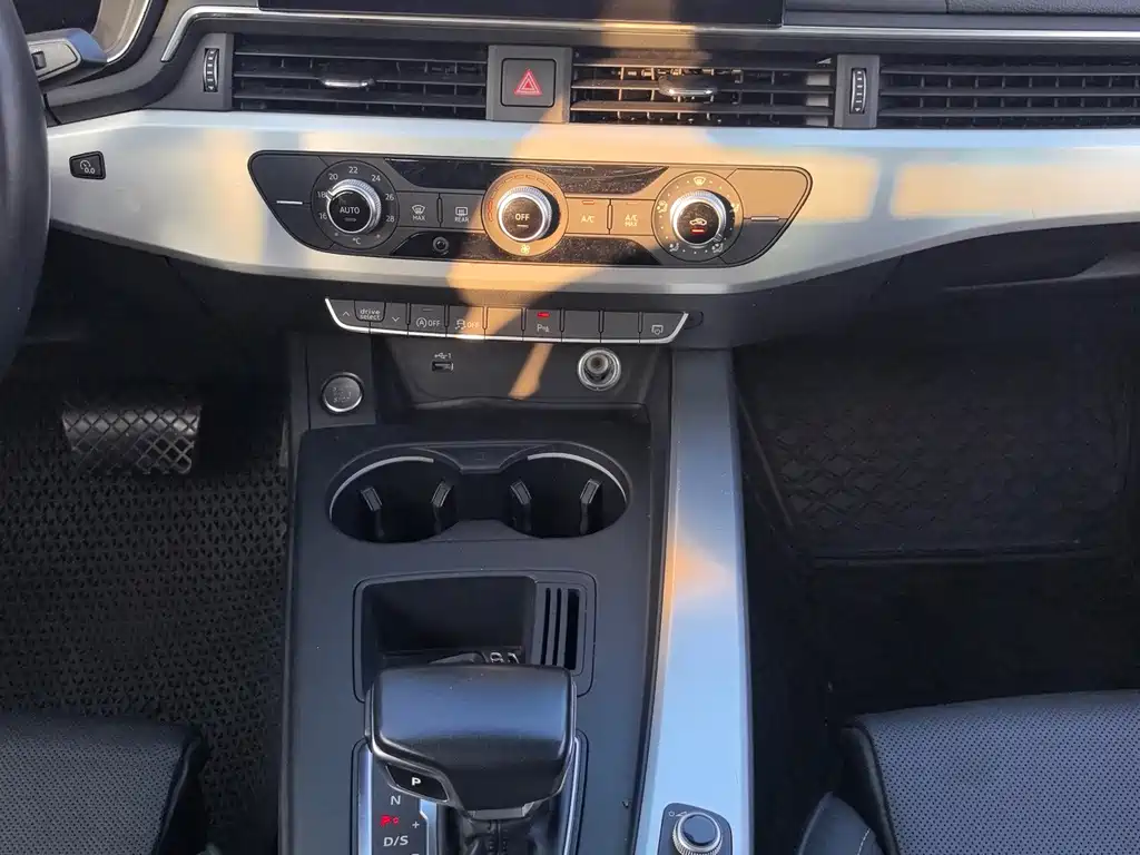 Audi A4L — миниатюра 11