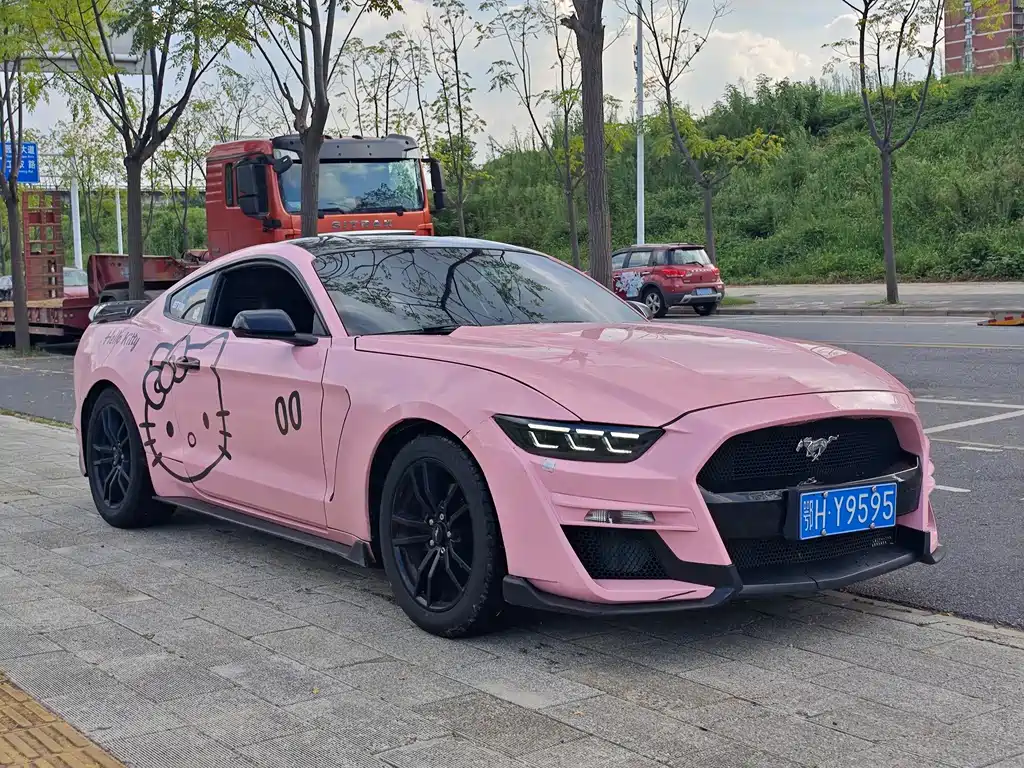 Ford Mustang 2.3T Performance Edition, фото 3