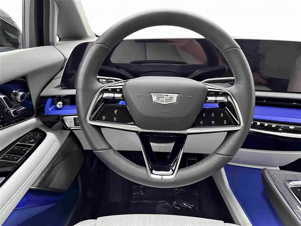 Cadillac IQ — миниатюра 10