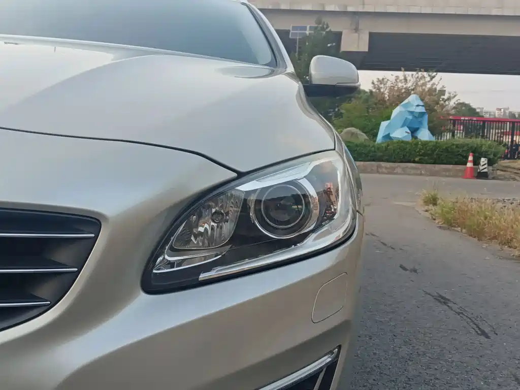 Volvo V60 — миниатюра 3