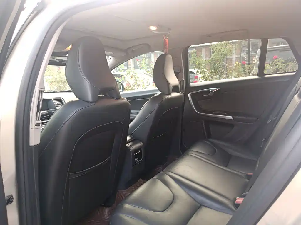 Volvo V60 — миниатюра 17