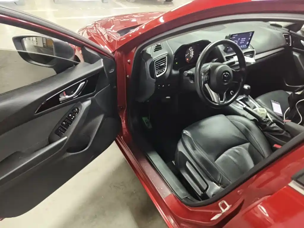 Mazda 3 Axela — миниатюра 16