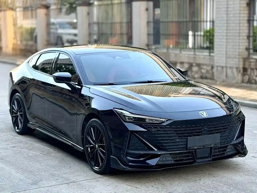 Changan UNI-V — миниатюра 3