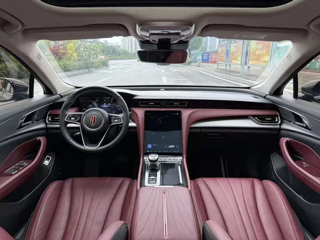 Hongqi H5 2024 2.0T AT