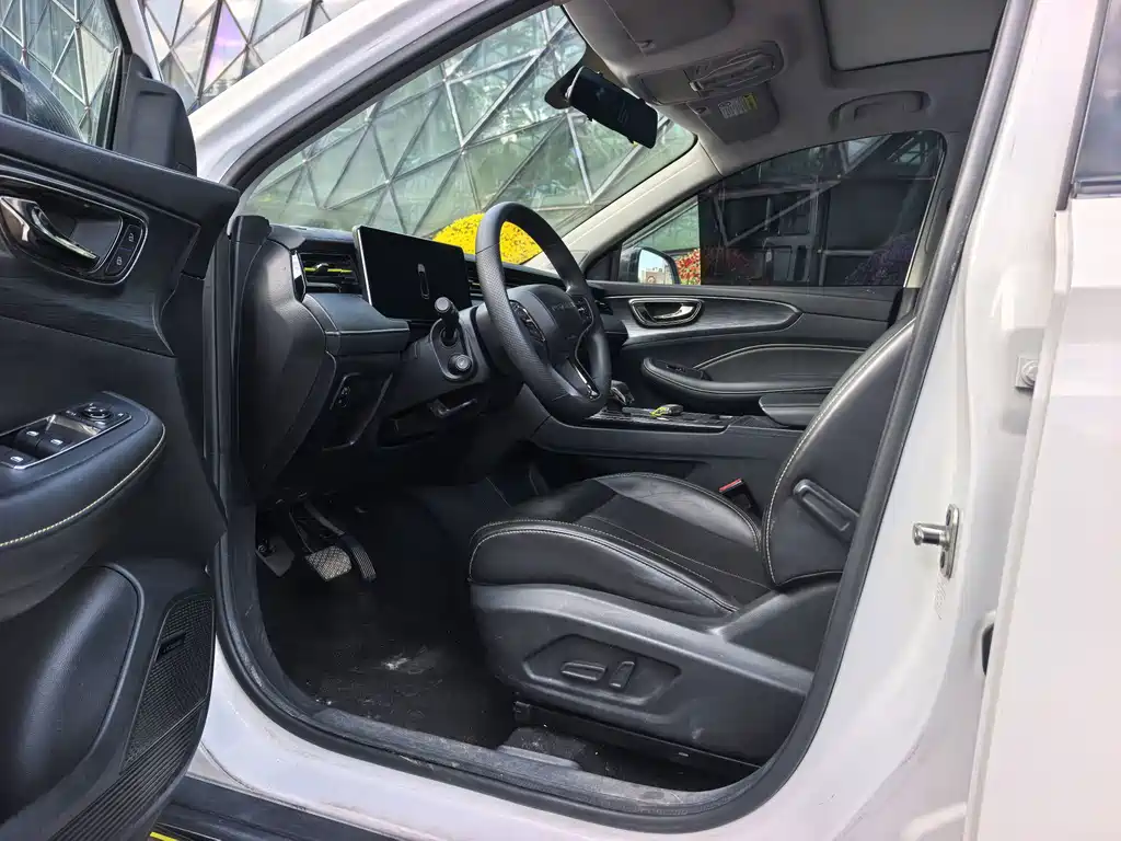Roewe RX5 — миниатюра 5