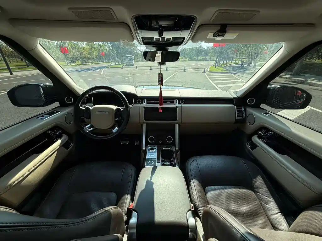 Land Rover Range Rover — миниатюра 5