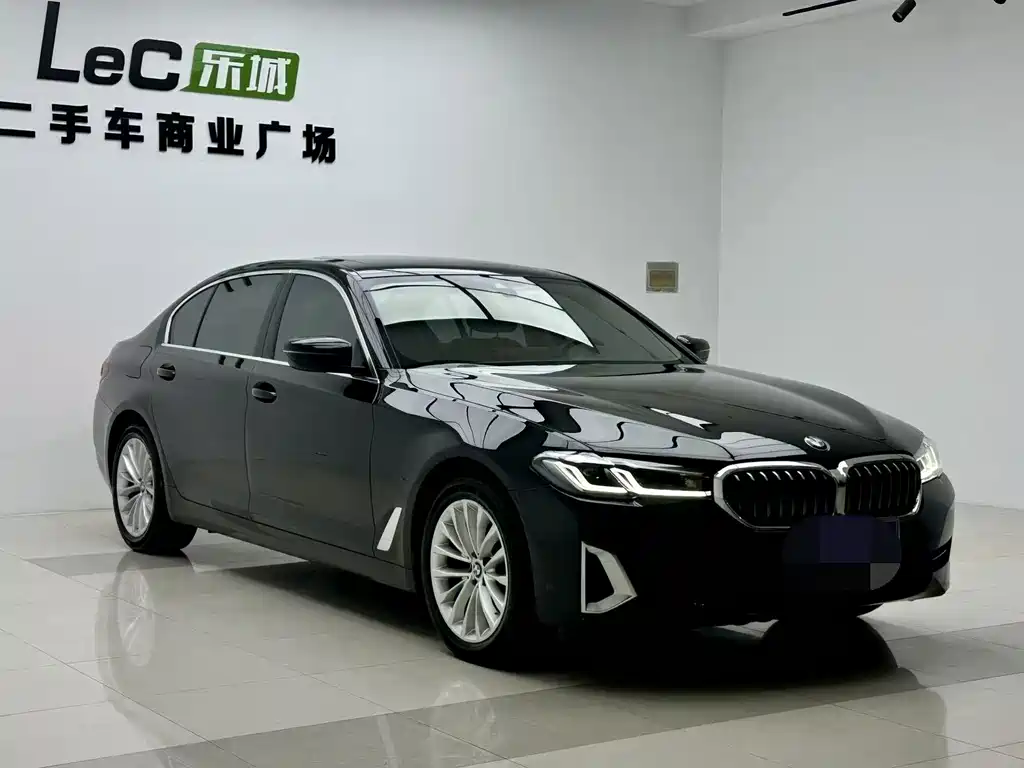 BMW 5 Series — миниатюра 2