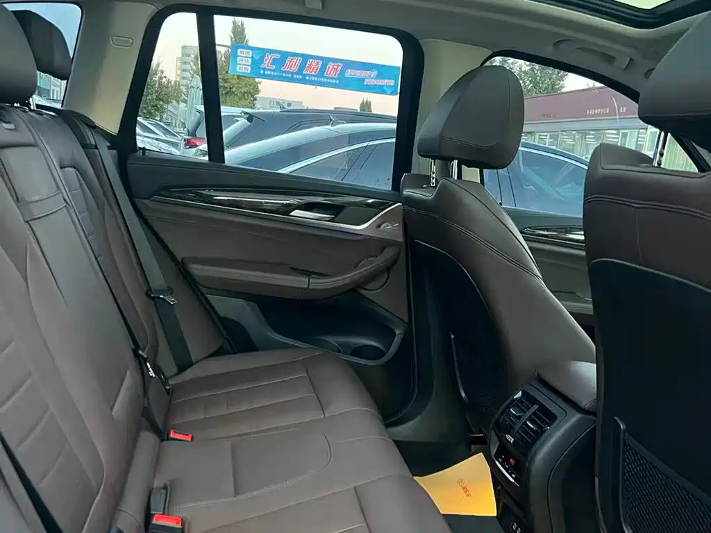 BMW X3 — миниатюра 12