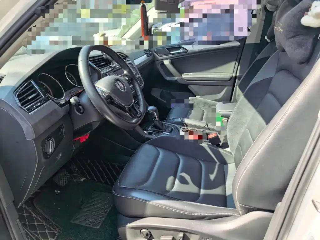 Volkswagen Tiguan L — миниатюра 11