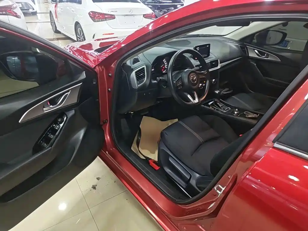 Mazda 3 Axela — миниатюра 16