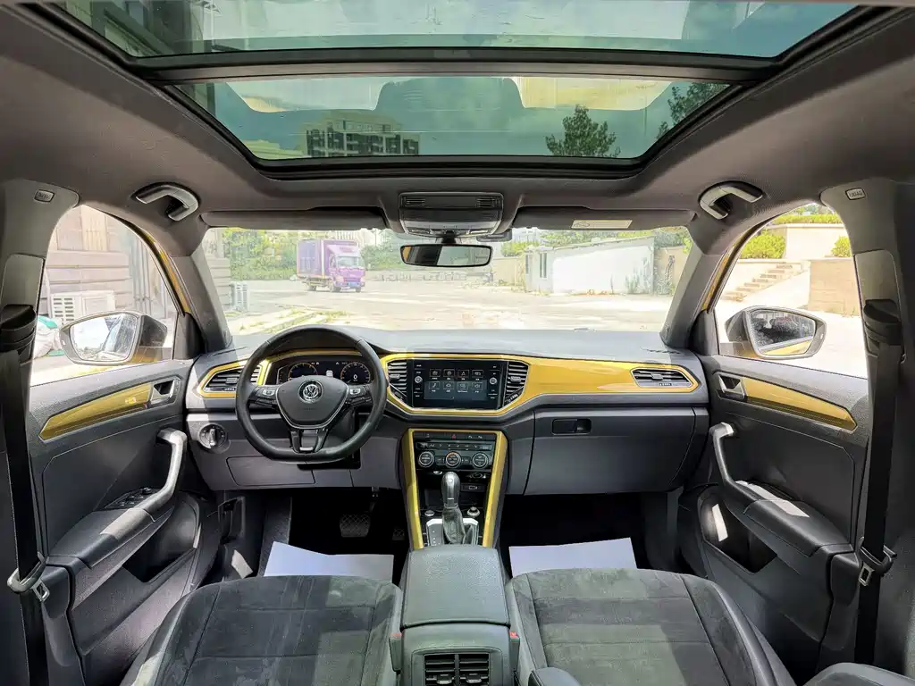 Volkswagen T-Roc — миниатюра 6