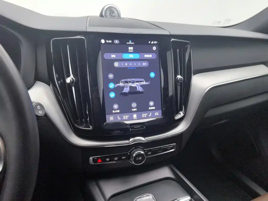 Volvo XC60 — миниатюра 12