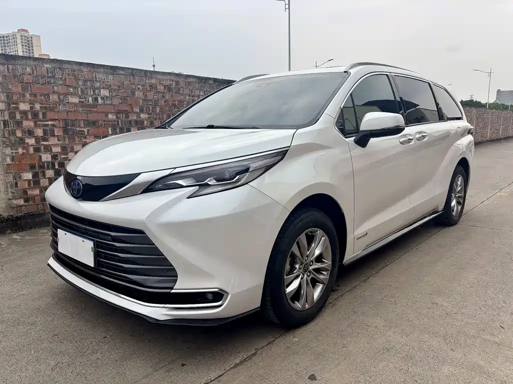 Toyota Sienna 2022