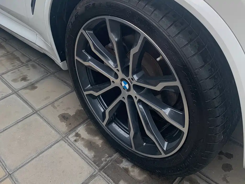 BMW X3 — миниатюра 15