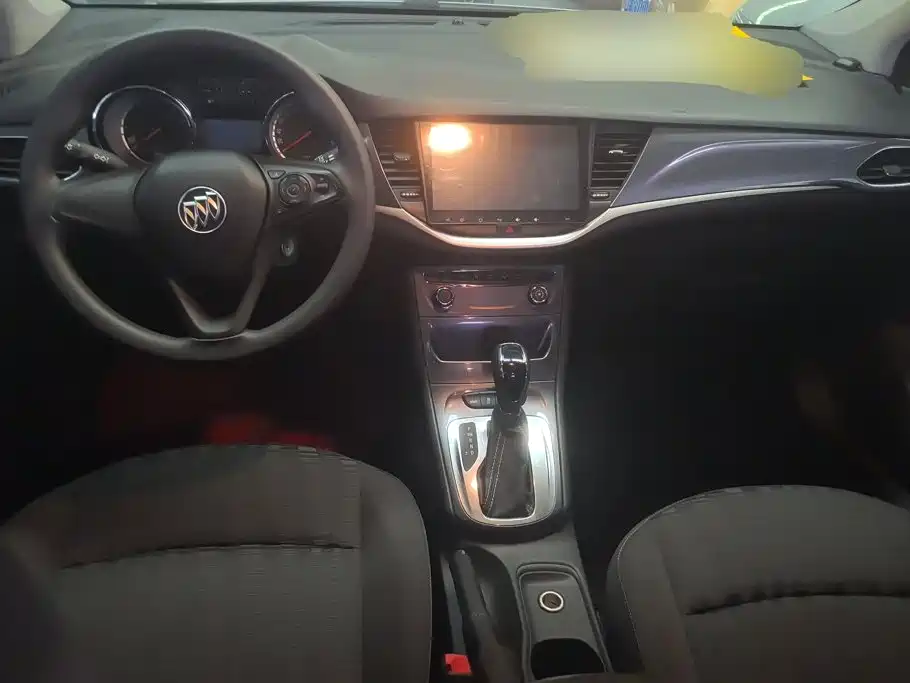 Buick Verano — миниатюра 12