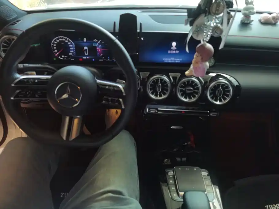 Mercedes-Benz A-Class — миниатюра 12