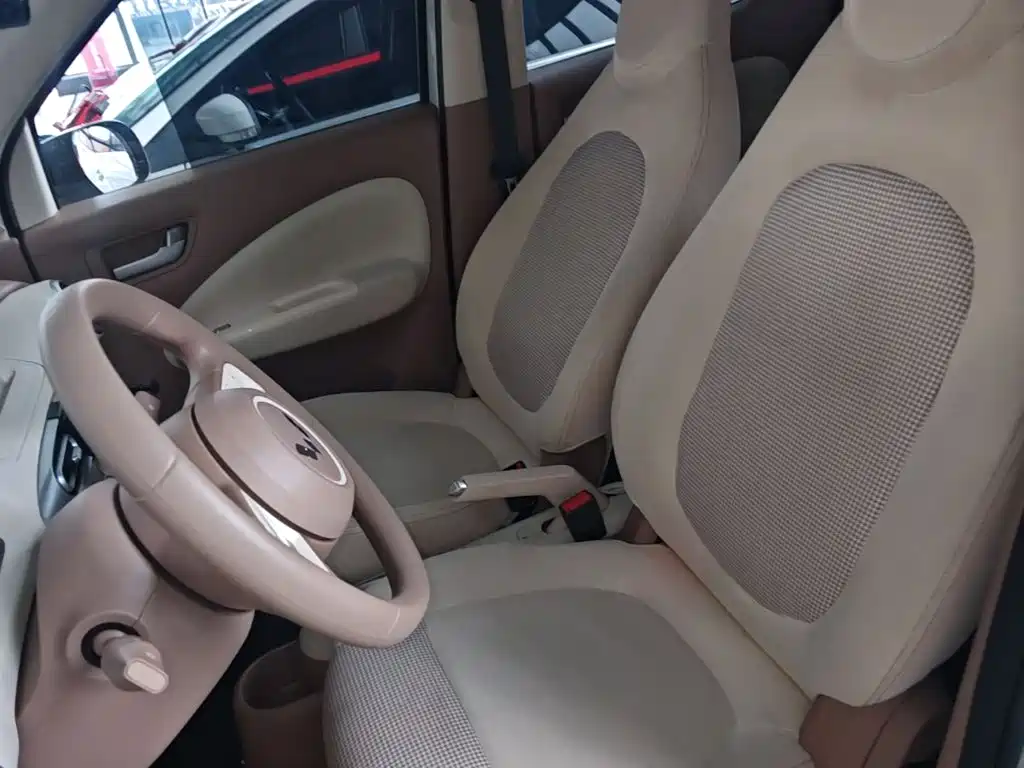 Wuling MINIEV — миниатюра 15