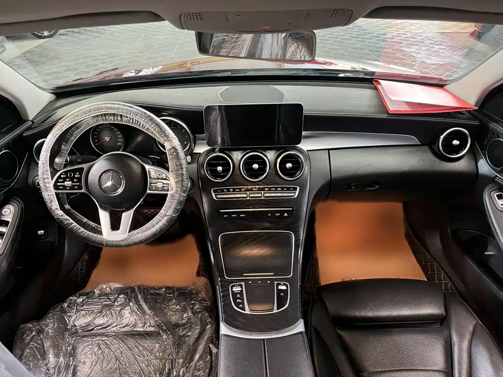 Mercedes-Benz C-Class — миниатюра 13