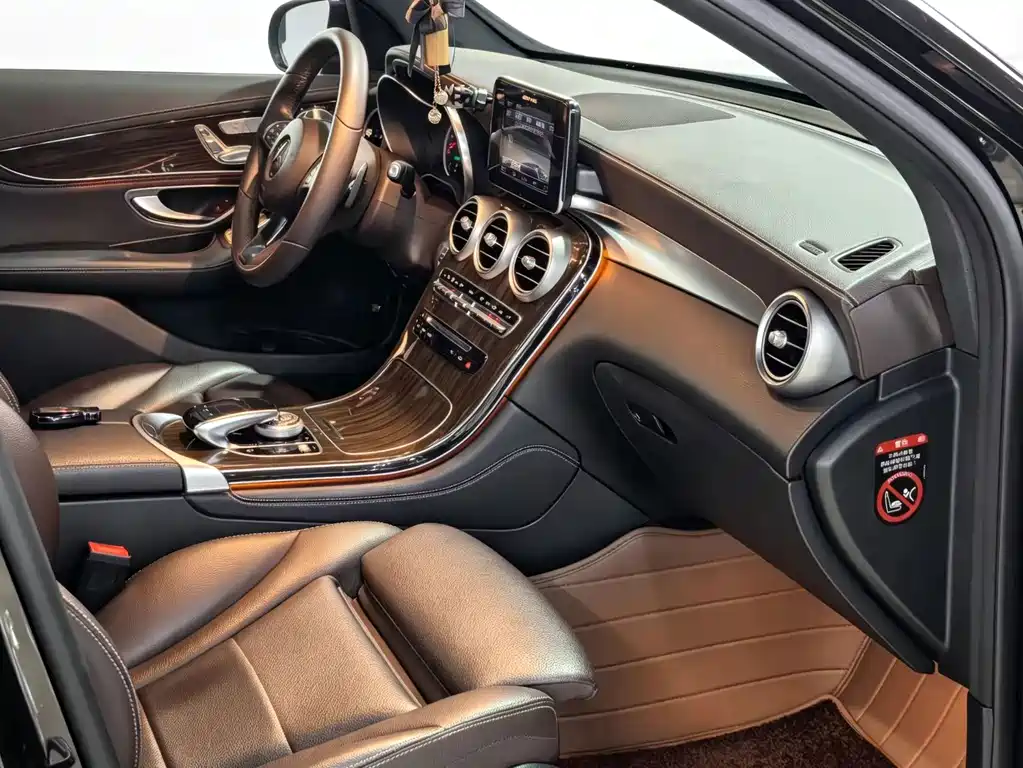 Mercedes-Benz GLC — миниатюра 5
