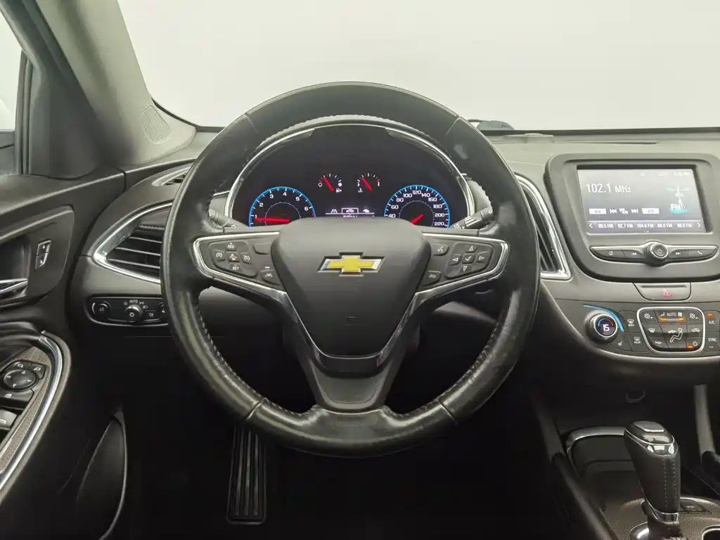Chevrolet Malibu XL — миниатюра 11