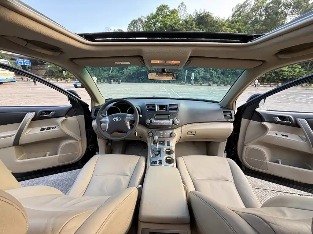 Toyota Highlander — миниатюра 14