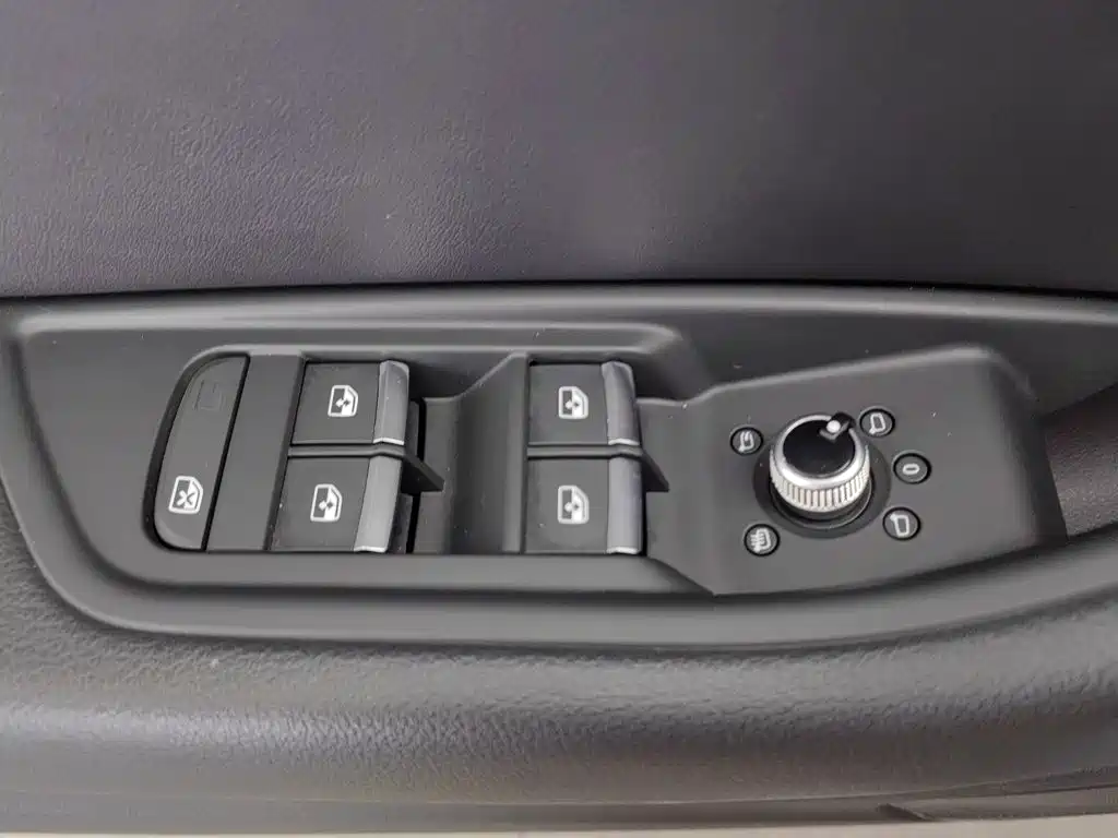 Audi A4L — миниатюра 9