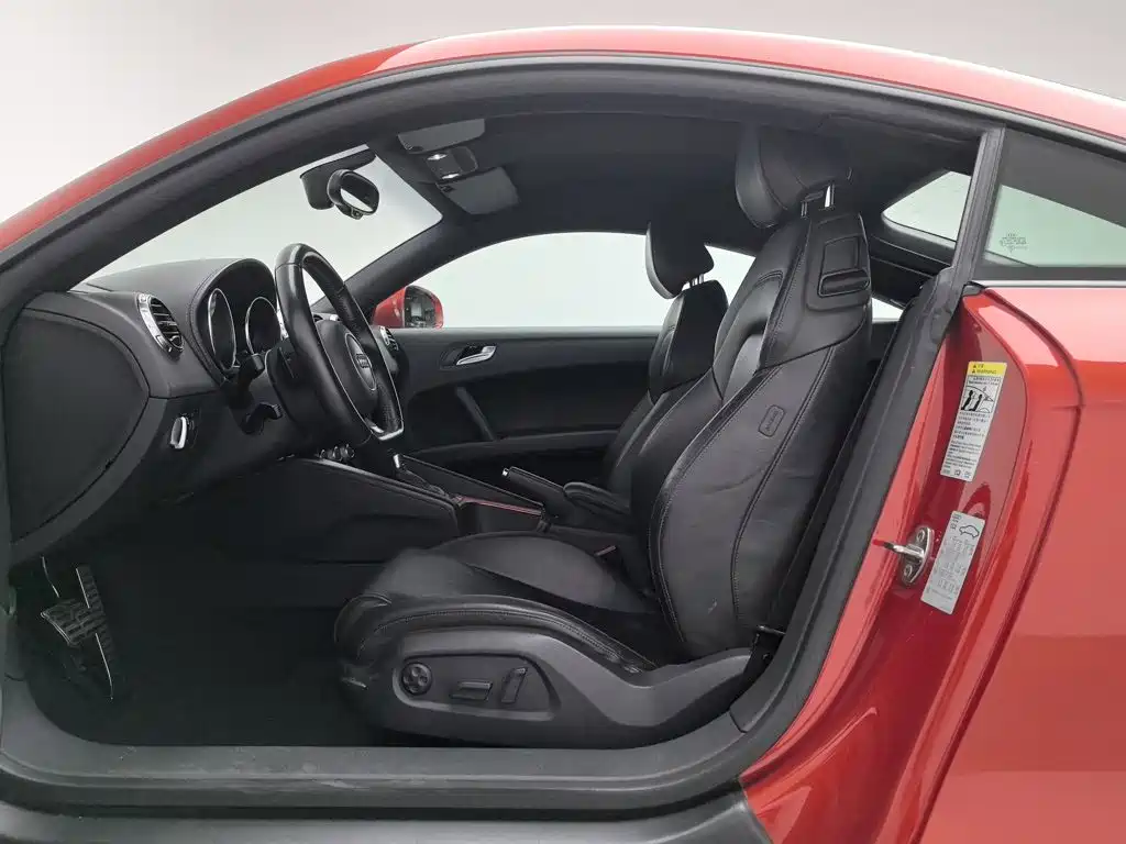 Audi TT — миниатюра 10